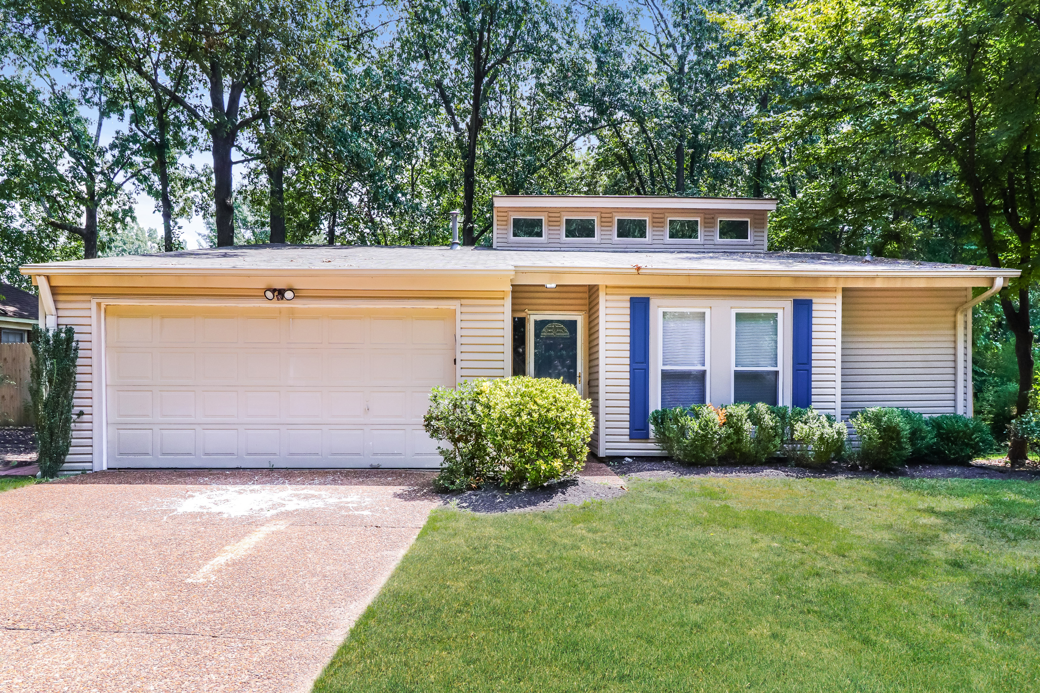 9143 GAINSBOROUGH DR Lakeland, TN 38002